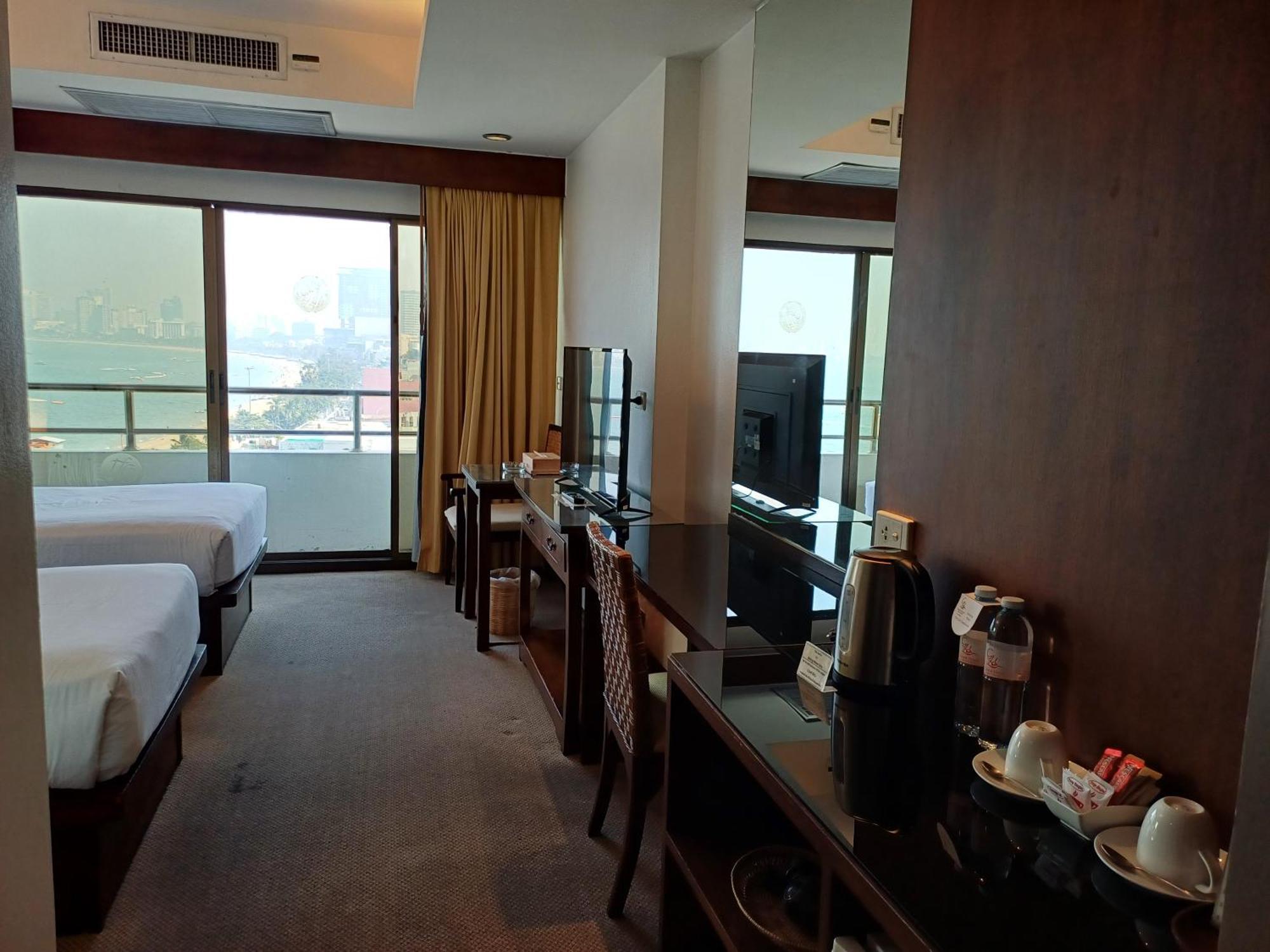 Grand Hotel Pattaya Eksteriør billede